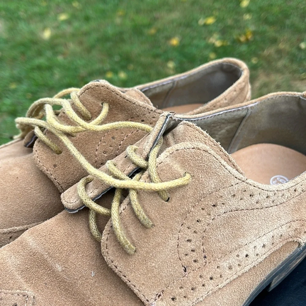 Bruno Marc Men's Lace-Up Wingtip Suede Oxford Shoes Urban-03. Size 9.5 Tan